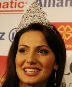 Elišce nezmizel úsměv z její tváře ani po půlnoci, kdy už byla h